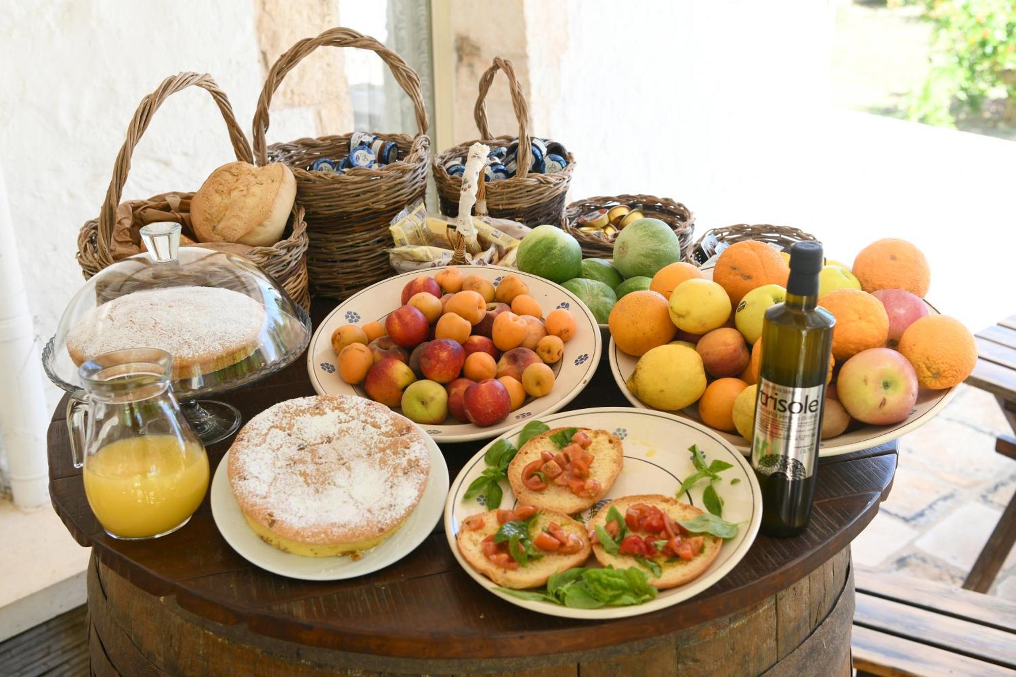 B&B Masseria Piccola Cisternino Exterior photo